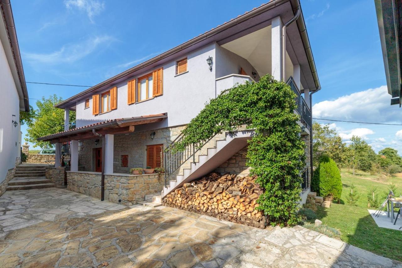 Apartments Sveti Leonard Oprtalj Экстерьер фото