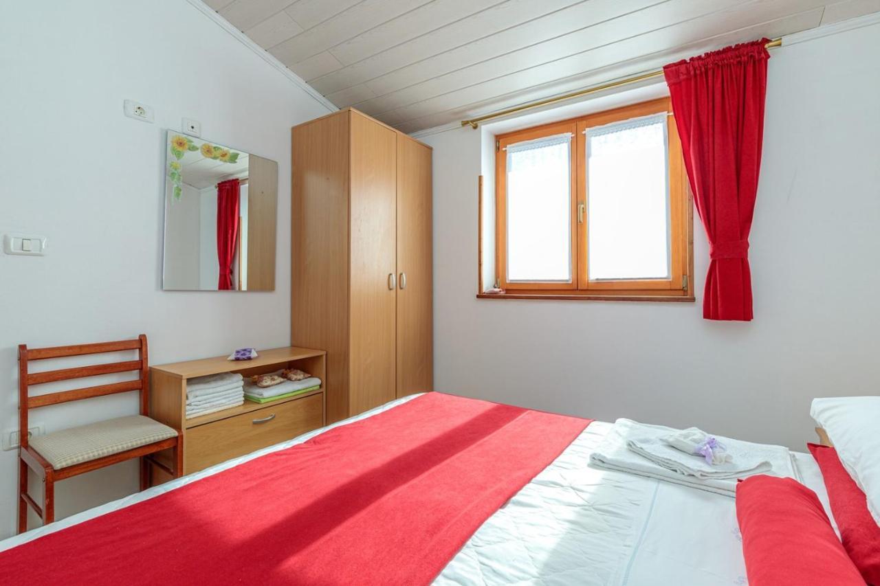 Apartments Sveti Leonard Oprtalj Экстерьер фото